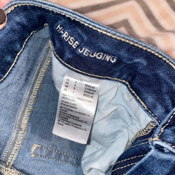 High Rise Jeans - Picture 3 of 4